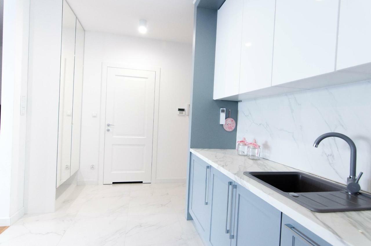 Apartament Sailor Z Widokiem Na Morze - Nadmorski Luksus Ustronie Morskie Exterior photo